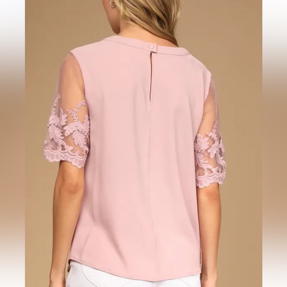 Lulu’s Lisa Marie Mauve Pink Embroidered Top - Picture 2 of 2